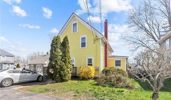 66 Earl Ave, East Providence, RI 02915