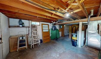 417 Euclid St, Alden, MN 56009
