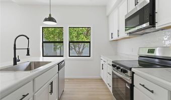611 3rd St NW, Austin, MN 55912