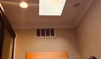 915 C St SE, Washington, DC 20003