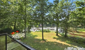 8300 Arapaho Trl SE, Alto, MI 49302