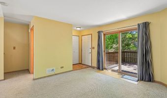782 Highview Ct C, Antioch, IL 60002