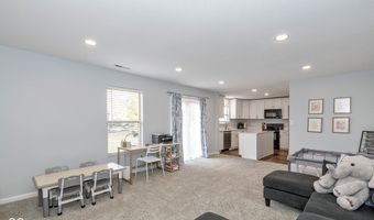 6201 Arrowhead Dr, Anderson, IN 46013