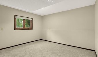 15704 Henna Ct, Apple Valley, MN 55124