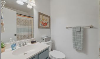 203 BRENDA Ln, Basye, VA 22810