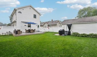 15 5th Ave, Avenel, NJ 07001