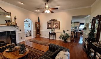 250 Weatherly Dr, Baxley, GA 31513