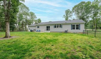 4 Gibson Ln, Cape May Court House, NJ 08210
