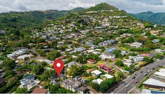 1914 Manoa Rd, Honolulu, HI 96822