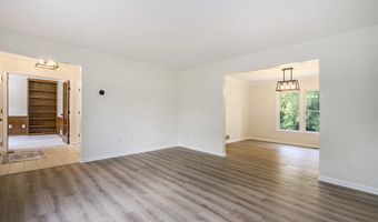628 Trego Cir, Ann Arbor, MI 48103