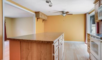 13 B Deerwood Dr 13B, Amherst, NH 03031