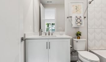 6908 GREYSWOOD Rd, Bethesda, MD 20817