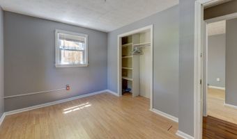 39 Bernside Dr, Bristol, CT 06010