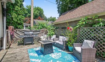 210 Pine St, Allegan, MI 49010