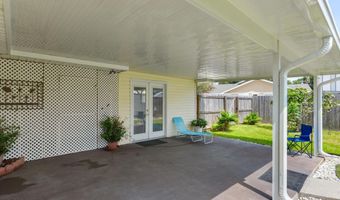 603 Beyer Dr, Bay St. Louis, MS 39520