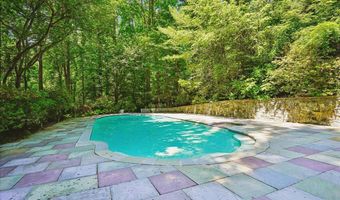 9100 ALDERSHOT Dr, Bethesda, MD 20817