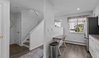 66 Girard Ave 324, Newport, RI 02840