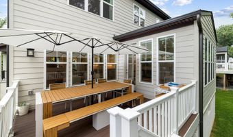 9501 WILDOAK Dr, Bethesda, MD 20814