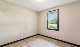 2300 Seiler Rd, Alton, IL 62002