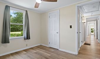 367 E Monroe Ave, Ashburn, GA 31714