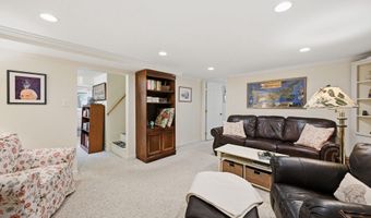 1116 N ROOSEVELT St N, Arlington, VA 22205