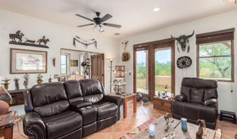 1400 W Hawk Way, Amado, AZ 85645