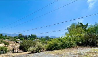 32401 Barber Rd, Agua Dulce, CA 91390