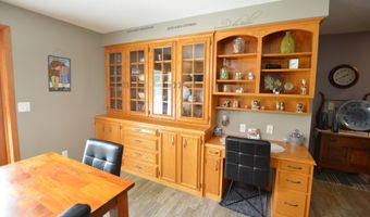 2214 SE 14th Ave, Aberdeen, SD 57401