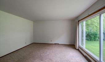 1702 Rae Ln, Madison, WI 53711