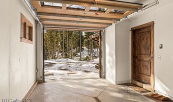 16 Oglala Rd, Big Sky, MT 59716