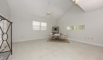 8675 W Fairway Dr, Baton Rouge, LA 70809