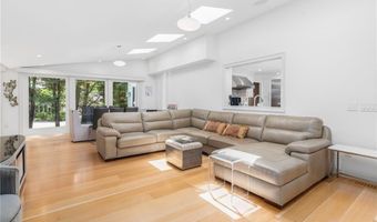 120 Fox Run, East Greenwich, RI 02818