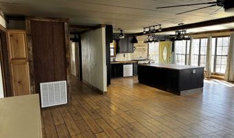 469 Taylor Bay Rd, Augusta, AR 72006