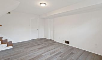 7106 JAYHAWK St, Annandale, VA 22003