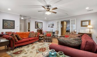 2925 E Snow Ln, Alexander, AR 72002