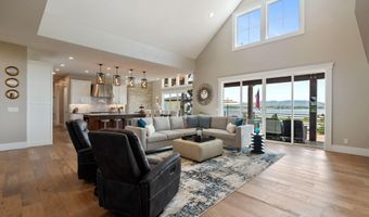281 Lakeshore Dr, American Falls, ID 83211