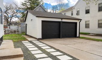 611 3rd St NW, Austin, MN 55912