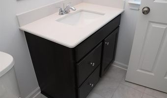 7296 Evergreen Trl, Almont, MI 48003