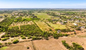 4246 Rakowitz Rd, Adkins, TX 78101