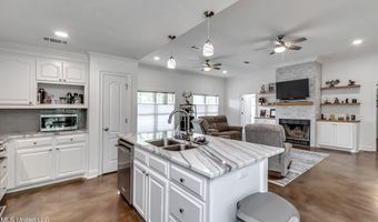 418 Barksdale Rd, Brandon, MS 39047