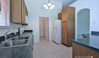 650 Needlegrass Pkwy, Antioch, IL 60002