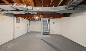 29 Summit Ave, Absecon, NJ 08201