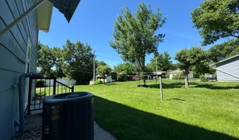 1005 3rd St, Britton, SD 57430
