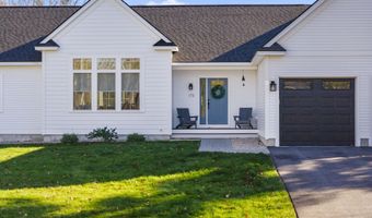 173 Tamrox Dr, Arundel, ME 04046