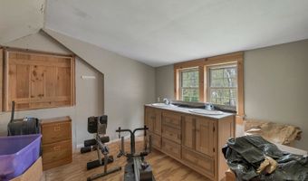 239 Wentworth Rd, Brookfield, NH 03872