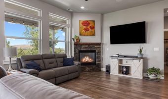 20702 E Berry Dr, Benton City, WA 99320