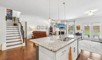 801 Deepwood Ct, Boiling Springs, SC 29316