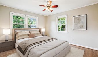 2322 S PIERCE St S, Arlington, VA 22202