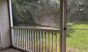 2776 S Knightsbridge Cir, Ann Arbor, MI 48105