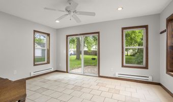 1324 W WASHINGTON St, Appleton, WI 54914